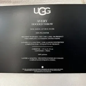 ugg avery hooded throw blanket in snow